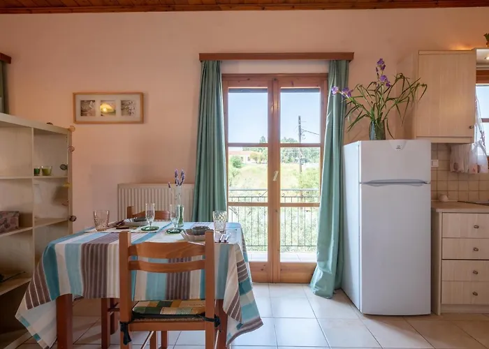 Dionphaie - διόνφαιη *